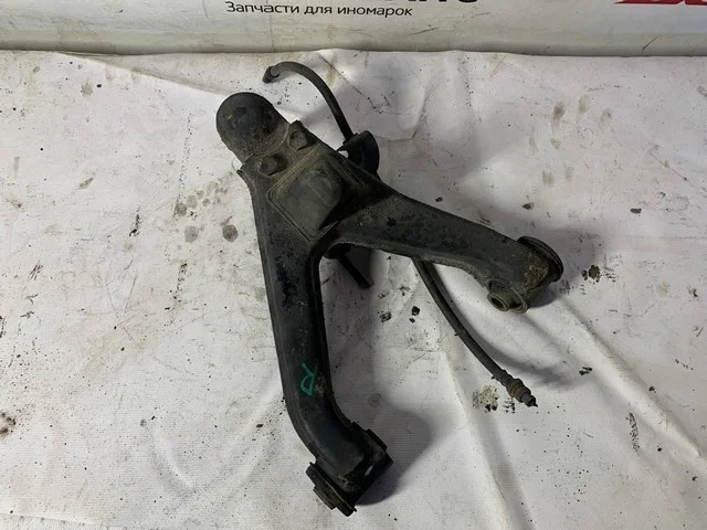 Рычаг подвески задний правый верхний V75W MITSUBISHI PAJERO III / MONTERO III V6 / V7 2000-2002, PAJERO III / MONTERO III V6 / V7 2003-2006