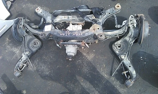 Балка задняя C25 NISSAN SERENA III C25 2005-2007, SERENA III C25 2007-2010