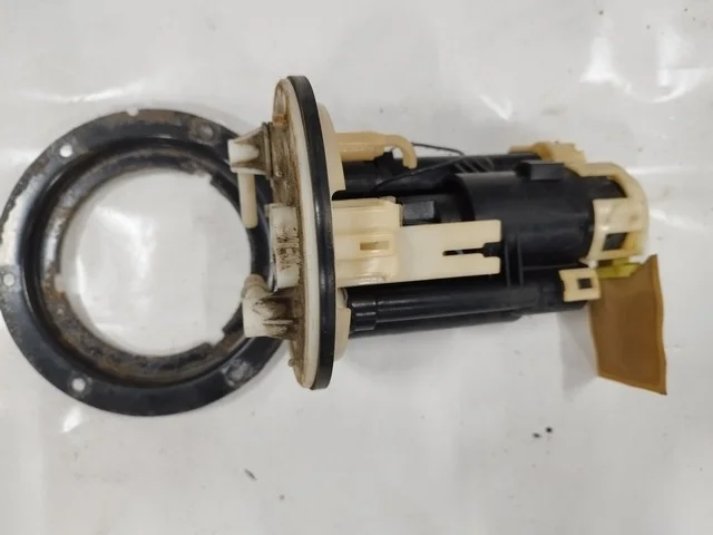 Насос топливный погружной CS3W MITSUBISHI LANCER IX CS 2003-2005, LANCER CEDIA RHD CS 2000-2003, LANCER IX CS 2005-2010