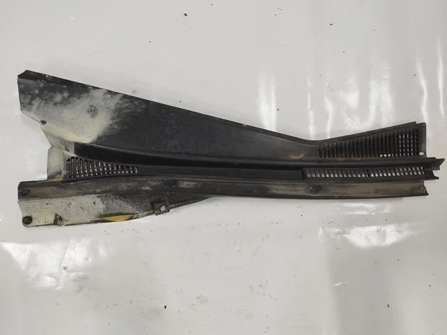 Накладка жабо под стеклоочистители правая CS3W MITSUBISHI LANCER IX CS 2003-2005, LANCER IX CS 2005-2010