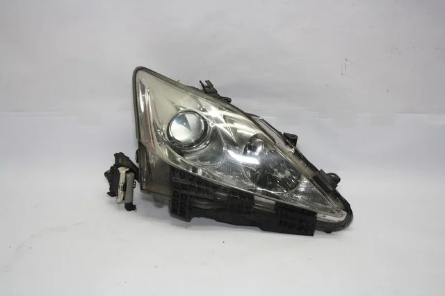Фара правая LEXUS IS II 250/350 XE20 2005-2008, IS II 250/350 XE20 2008-2010, IS II 250/350 XE20 2010-2013