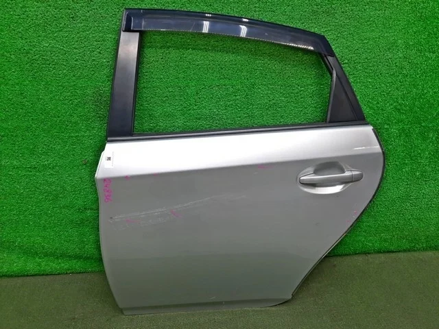 Дверь задняя левая (потертость) ZVW30 TOYOTA PRIUS XW30 2009-2011, PRIUS XW30 2011-2015
