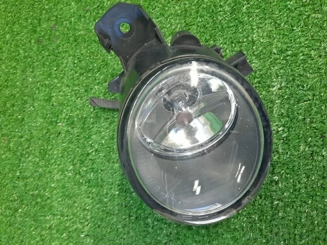 Фара противотуманная левая J32 NISSAN ALMERA N16 2003-2006, BLUEBIRD SYLPHY II G11 2005-2012, X-TRAIL T30 2000-2003, X-TRAIL T30 2003-2007
