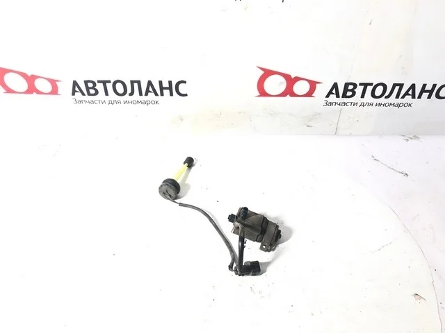 Насос бачка омывателя V25W MITSUBISHI PAJERO II / MONTERO II V1 / V2 / V3 / V4 1991-1996, PAJERO II / MONTERO II V1 / V2 / V3 / V4 1997-2000