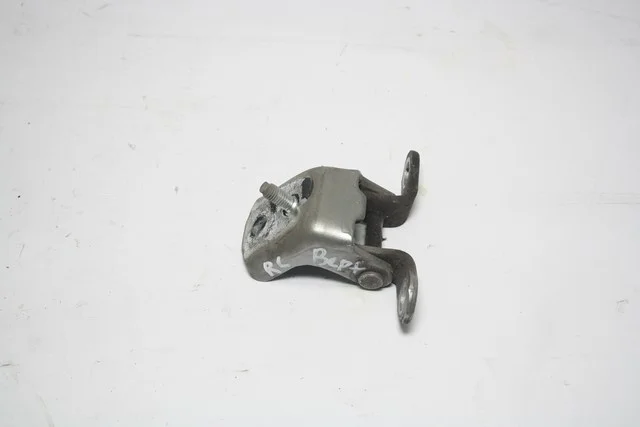 Петля двери задней левой верхняя NISSAN ALMERA N16 2003-2006, NOTE E11 2005-2008, NOTE E11 2008-2012, ALMERA N16 2000-2003, PRIMERA II P11 1995-2000
