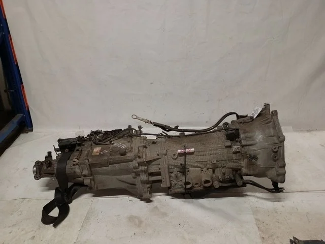 Коробка АКПП (подмят поддон) V75W MITSUBISHI PAJERO III / MONTERO III V6 / V7 2000-2002, PAJERO III / MONTERO III V6 / V7 2003-2006