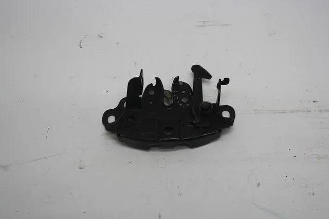 Замок капота NISSAN TEANA J32 2008-2012, TEANA J32 2011-2014, X-TRAIL T32 2014-2019, ROGUE T32 2014-2017