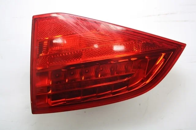 Фонарь задний правый внутренний 8K AUDI A4 B8 2007-2011