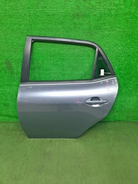 Дверь задняя левая ZRE152 TOYOTA COROLLA E140 / E150 2006-2010, AURIS E150 2006-2010, AURIS E150 2010-2013, COROLLA E140 / E150 2010-2013