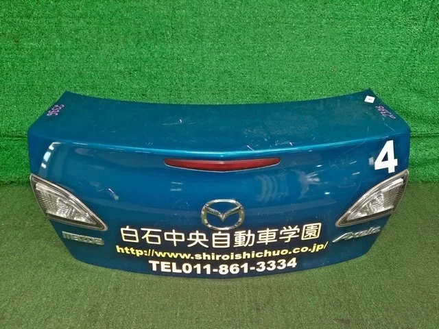 Крышка багажника (царапины) BL6FJ MAZDA MAZDA 3 BL 2008-2011, MAZDA 3 BL 2011-2013, AXELA BL 2009-2011, AXELA BL 2011-2013