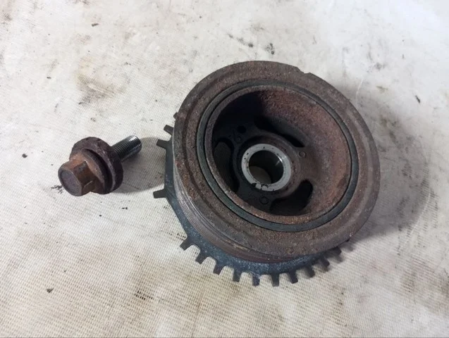 Шкив коленвала BLEFW MAZDA MAZDA 5 CW 2010-2015, MAZDA 3 BL 2008-2011, MAZDA 3 BL 2011-2013, MAZDA 3 BK 2003-2006, MAZDA 3 BK 2006-2009