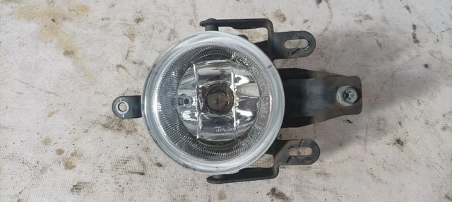 Фара противотуманная левая=правая V73W MITSUBISHI PAJERO III / MONTERO III V6 / V7 2003-2006