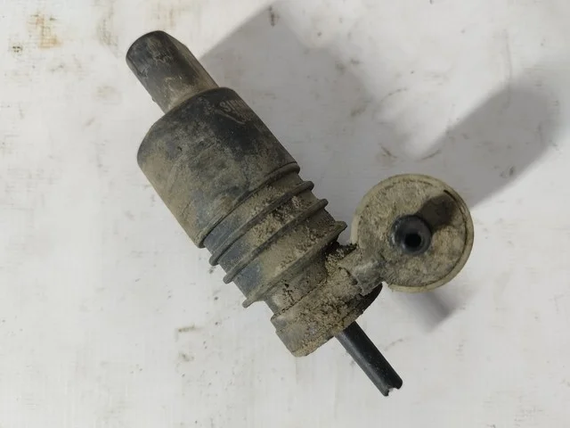 Насос бачка омывателя CW6W MITSUBISHI OUTLANDER XL CW 2007-2010, OUTLANDER XL CW 2010-2012, LANCER X CY 2007-2010, LANCER X CY 2010-2014