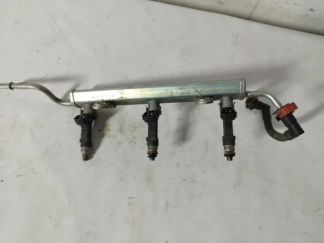 Рампа топливная задняя CW6W MITSUBISHI OUTLANDER XL CW 2007-2010, OUTLANDER XL CW 2010-2012
