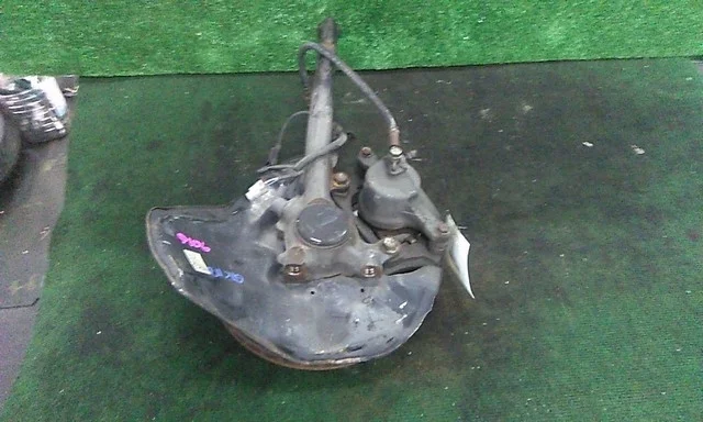 Кулак поворотный правый GX110 TOYOTA VEROSSA X11 2001-2004, CROWN S150 1995-2001, LEXUS IS I 200/300 XE10 1998-2005