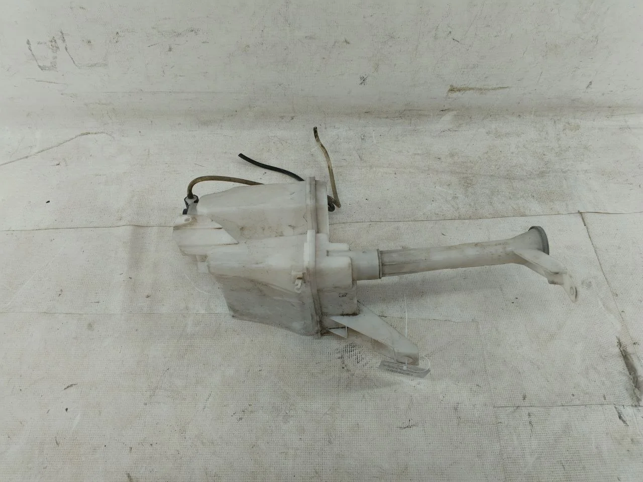 Бачок омывателя NF15 NISSAN JUKE YF15 2014-2019, JUKE YF15 2010-2014