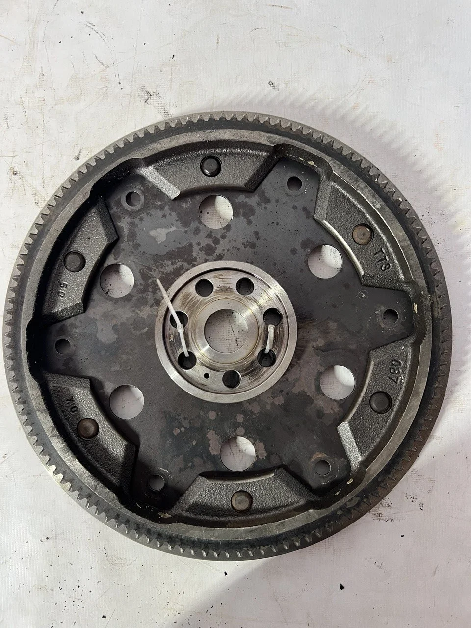 Маховик V98W MITSUBISHI PAJERO IV / MONTERO IV V8 / V9 2006-2011, PAJERO IV / MONTERO IV V8 / V9 2011-2014, PAJERO IV / MONTERO IV V8 / V9 2014-2020