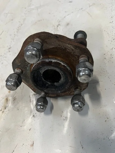 Ступица колеса передняя T32 NISSAN QASHQAI J11 2014-2020, X-TRAIL T32 2014-2019, X-TRAIL T32 2017-2022, ROGUE T32 2014-2017, ROGUE T32 2017-2021