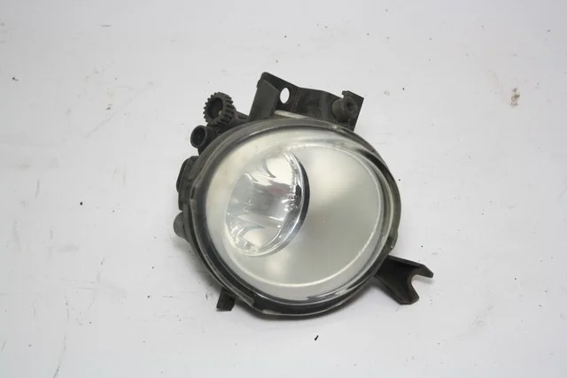 Фара противотуманная левая 7L VOLKSWAGEN TOUAREG I 7LA / 7L6 / 7L7 2002-2007