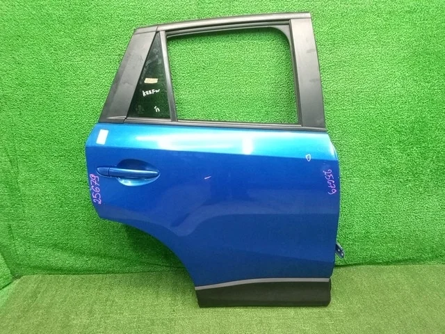 Дверь задняя правая (царапины) KE2FW MAZDA CX-5 KE 2011-2015, CX-5 KE 2015-2017