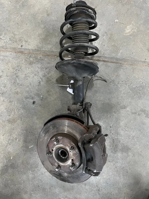 Кулак поворотный правый SXV20 TOYOTA CAMRY XV20 1996-2001, LEXUS ES III 300 MCV20 1996-2001, TOYOTA MARK II X100 1998-2000