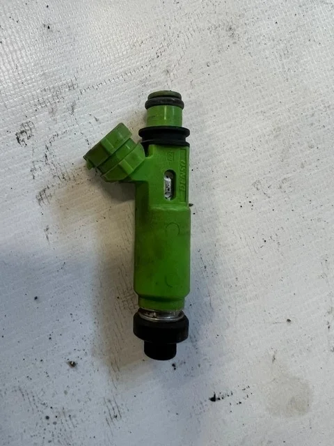 Форсунка топливная V73W MITSUBISHI PAJERO III / MONTERO III V6 / V7 2000-2002, PAJERO III / MONTERO III V6 / V7 2003-2006