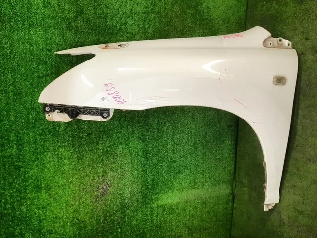 Крыло переднее левое (царапины) MCU30 TOYOTA HARRIER XU30 2003-2013, LEXUS RX II 300/330/350/400H XU30 2003-2006