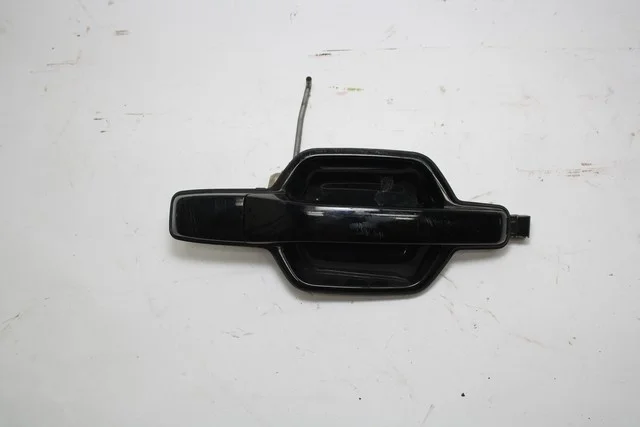 Ручка двери задней правой внешняя (потерта) V93W MITSUBISHI PAJERO IV / MONTERO IV V8 / V9 2006-2011, PAJERO IV / MONTERO IV V8 / V9 2011-2014