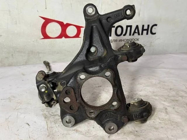 Кулак задний правый XV70 TOYOTA CAMRY XV70 2017-2021, LEXUS ES VII 200/250/300H/350 ASZ10 / AXZA10 / GSZ10 2018-