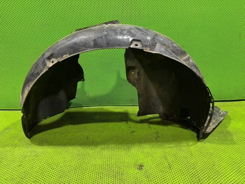 Подкрылок Skoda Octavia A7 5E0809958, передний правый