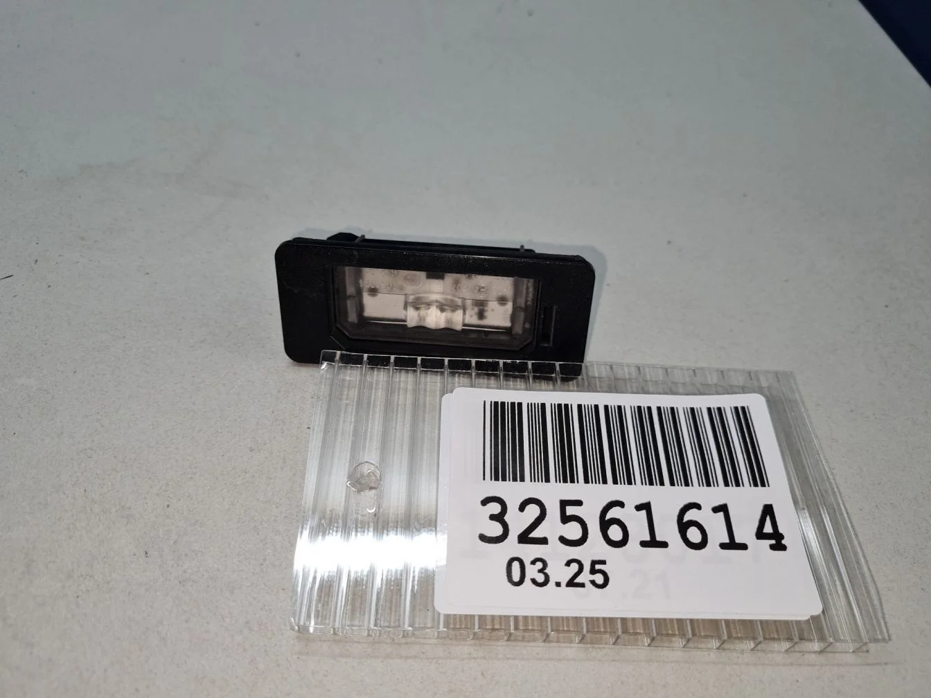 Фонарь подсветки номерного знака для BMW 5 G30 F90 2016-