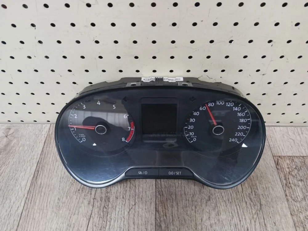 Панель приборов Volkswagen Polo V рестайлинг (2015—2020) Polo V рестайлинг (2015—2020) 614,  604,  6C1
