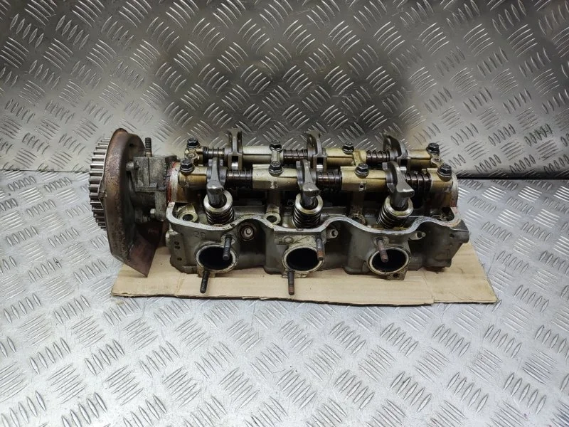 Головка блока цилиндров Mitsubishi Pajero 2 98-90 MD307678 V23W 6G72
