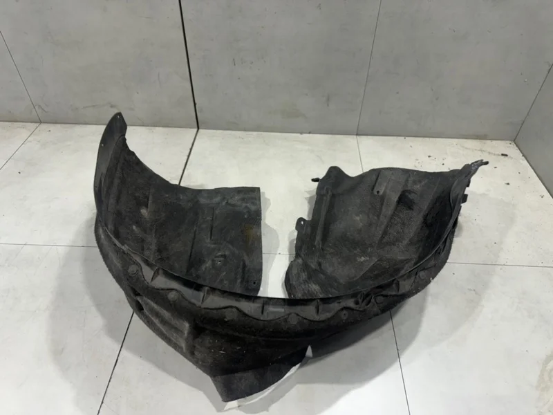 Подкрылок Volvo S60
