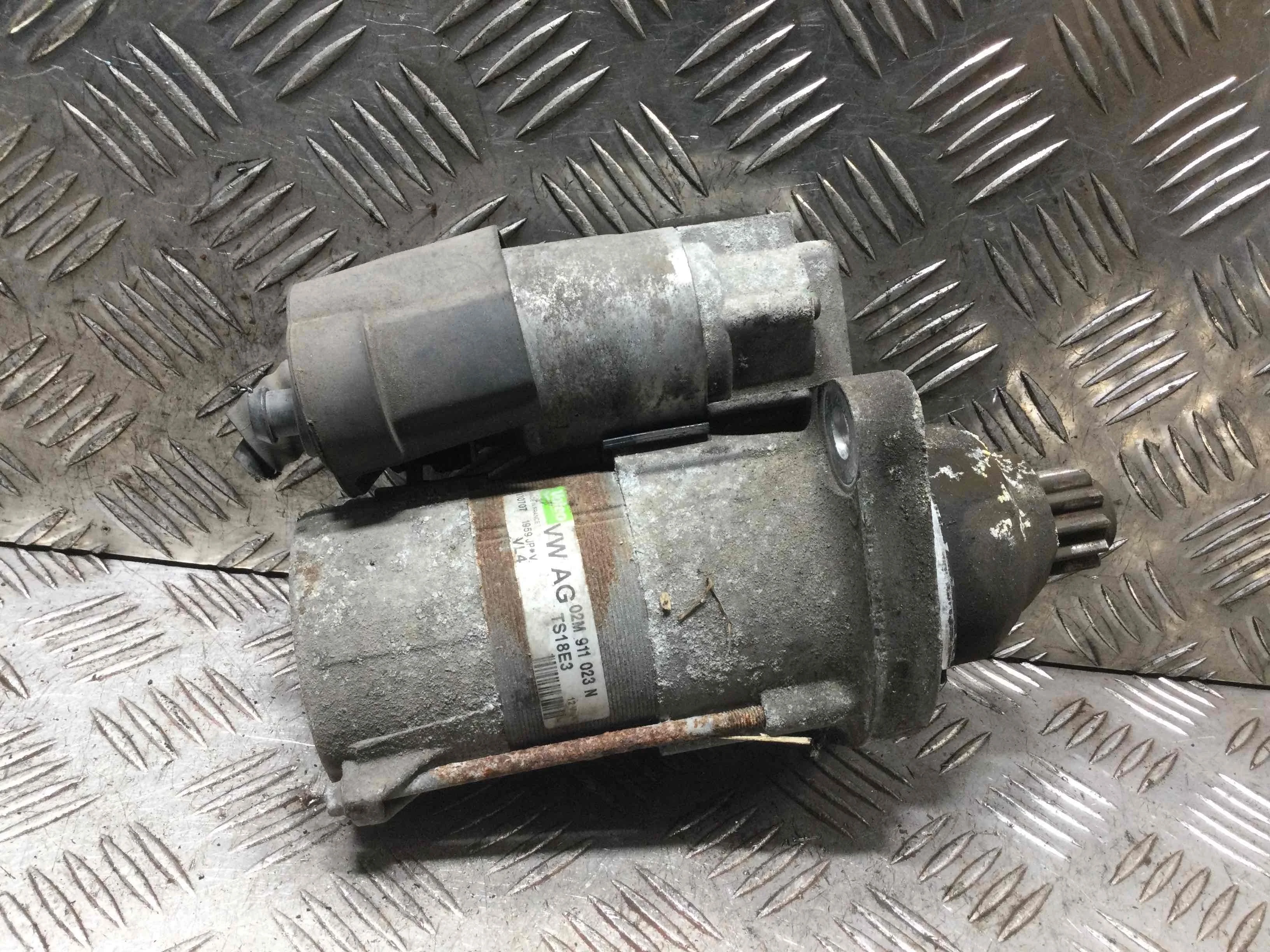 Стартер Volkswagen Passat B6 (2005-2010) дизель 2.0 TDI Механика Седан