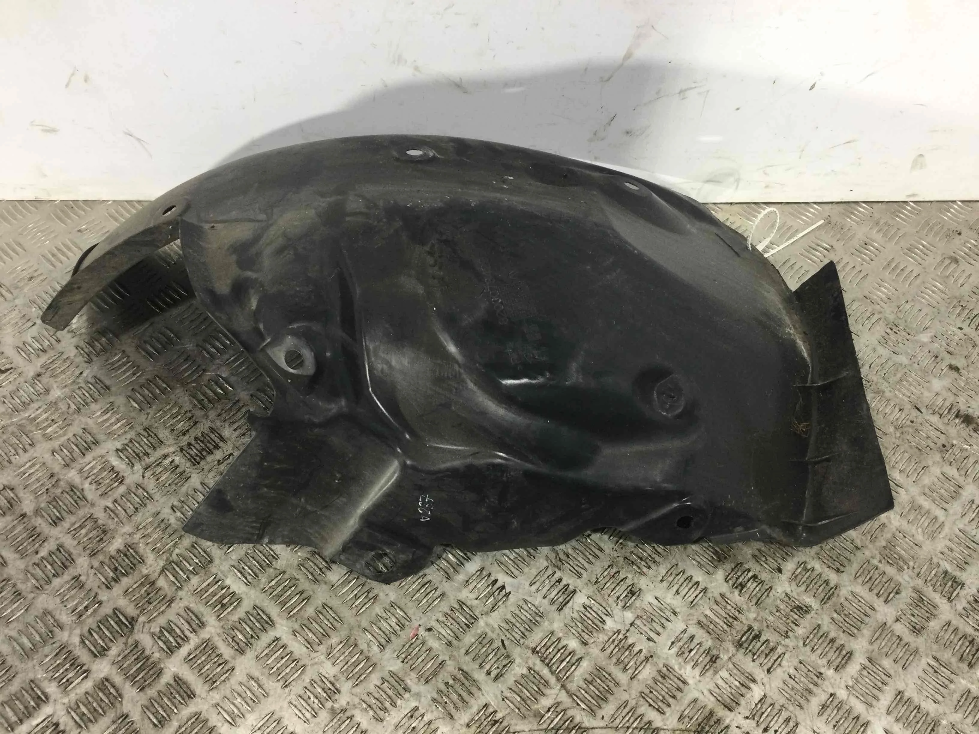Защита арок передняя правая (подкрылок) Renault Megane Megane II (KM,LM) 2003 - 2009 дизель 1.9 dCi Механика Кабриолет