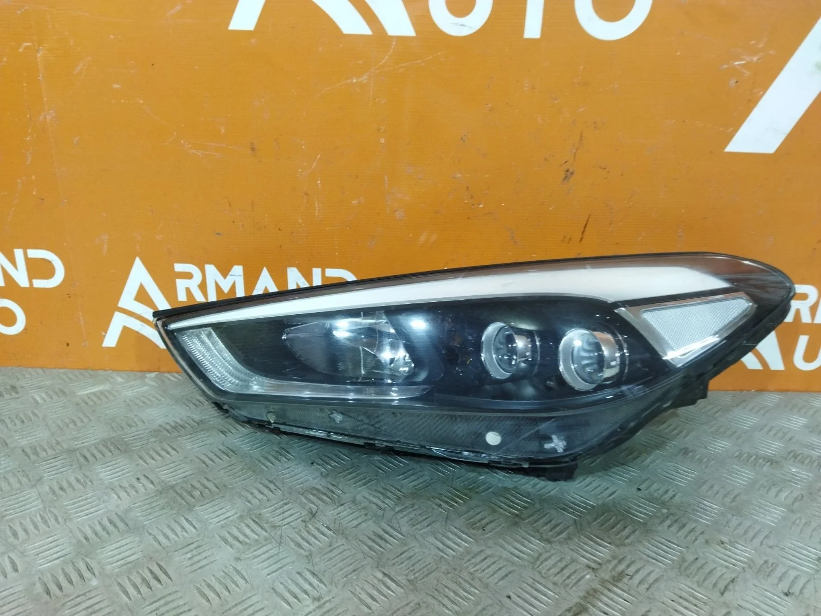 Фара Hyundai Tucson 2015-2018 3