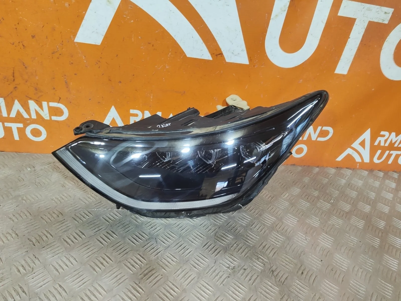 Фара HYUNDAI Sonata 2019-нв 8 DN8