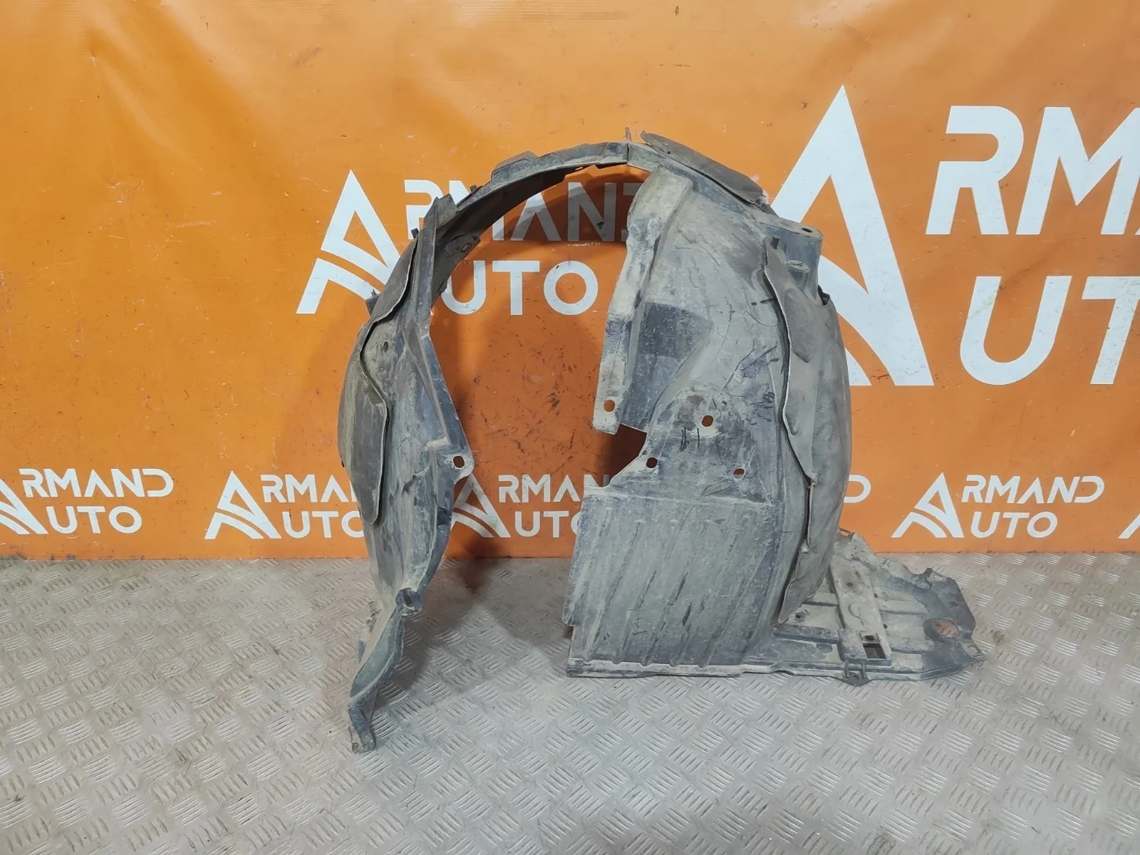 Подкрылок Nissan Qashqai 2013-2019 j11