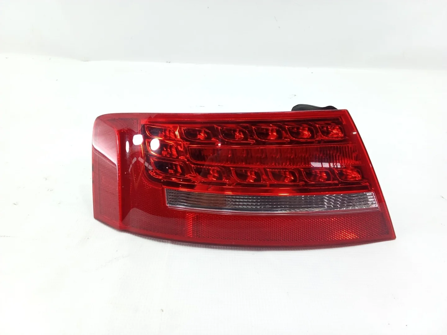 Фонарь Audi A5 2011 8TA