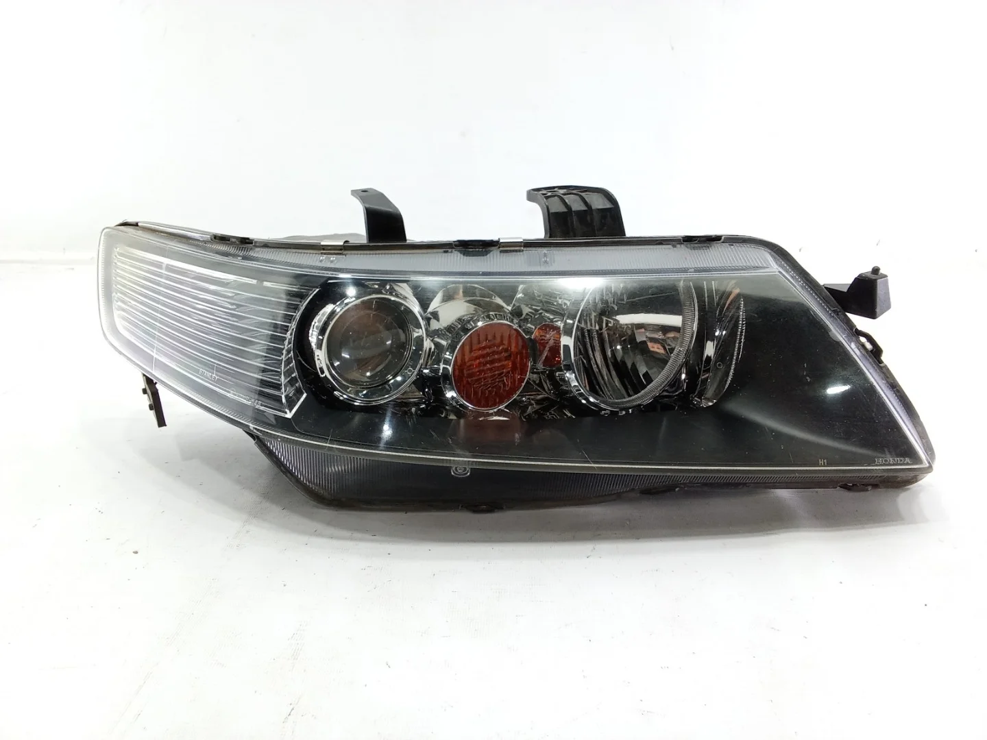 Фара Honda Accord 2004 CM2