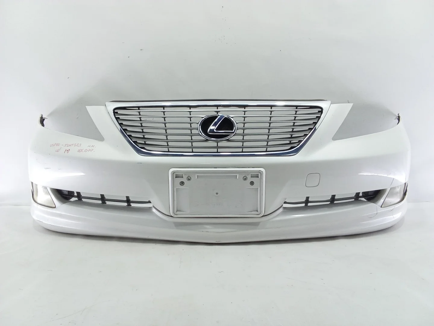 Бампер Lexus LS460 2006 USF40