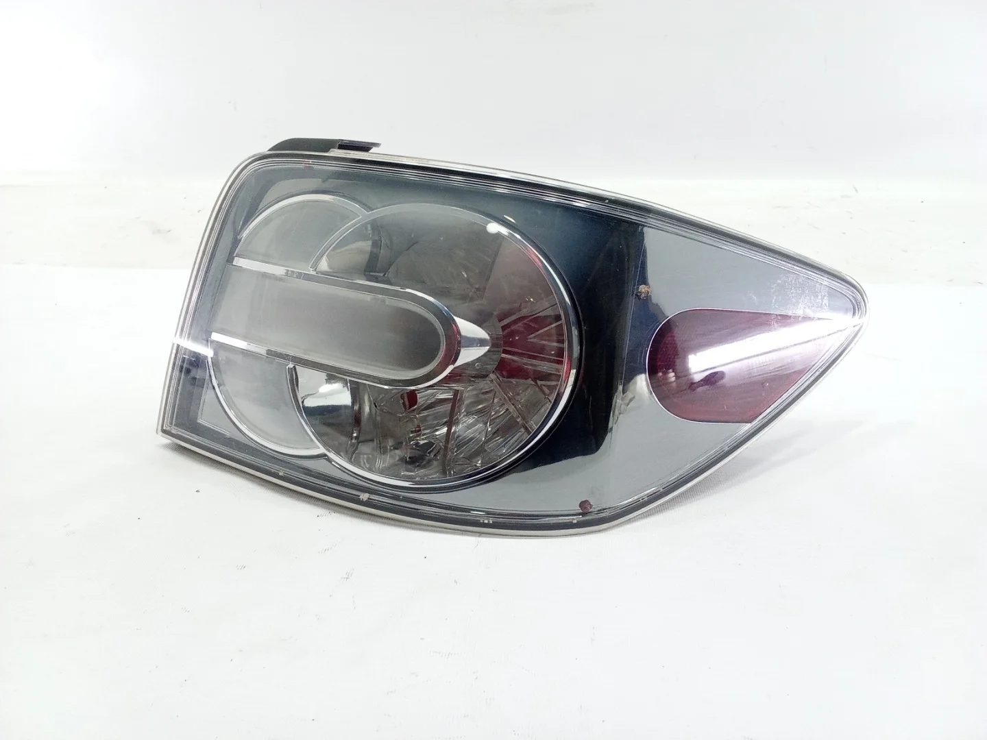 Фонарь Mazda CX-7 2008 ER3P
