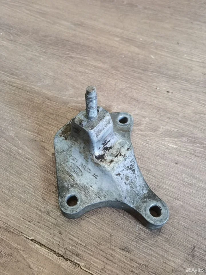 Кронштейн мкпп ford fusion 2002-2014