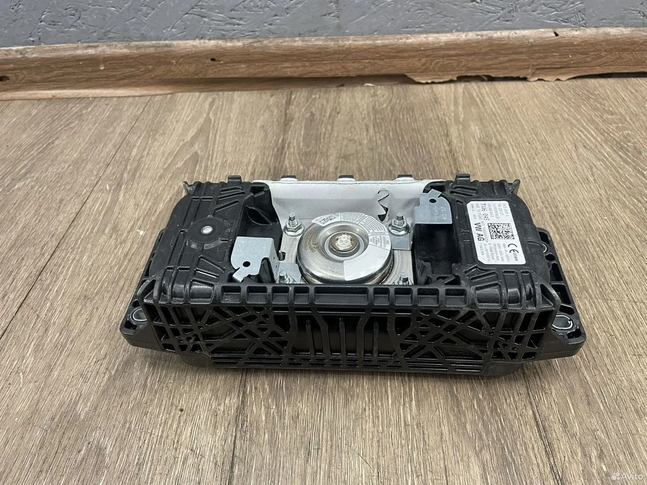 Подушка в торпедо audi a4/s4 b9 a5 f5