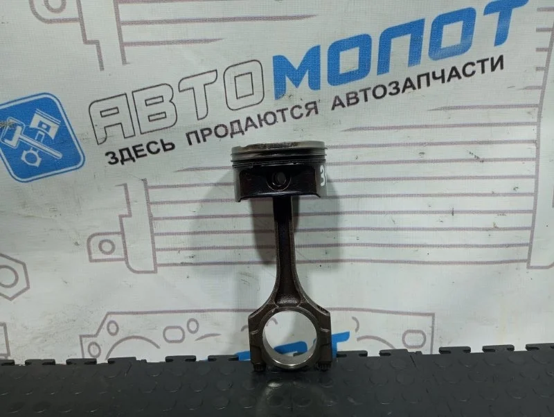 Поршень с шатуном Kia Rio G4FC 2010-2017