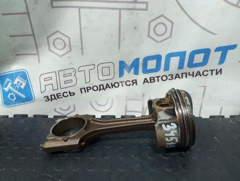 Поршень с шатуном Audi A3 8P CDA