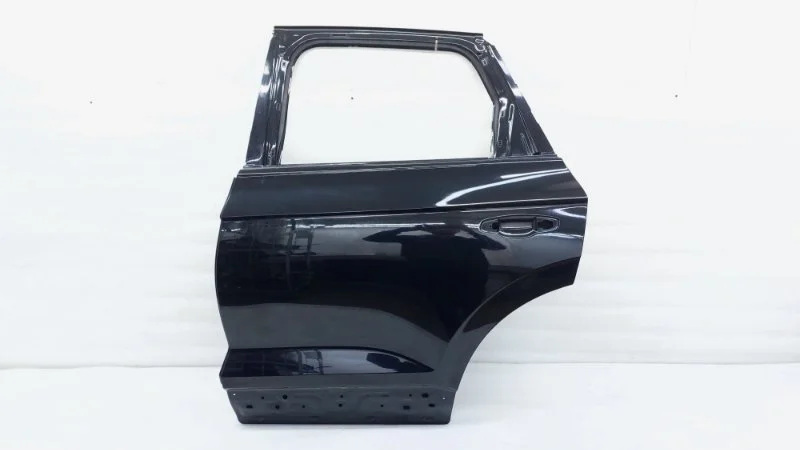 Дверь Volkswagen Touareg 2019 CR
