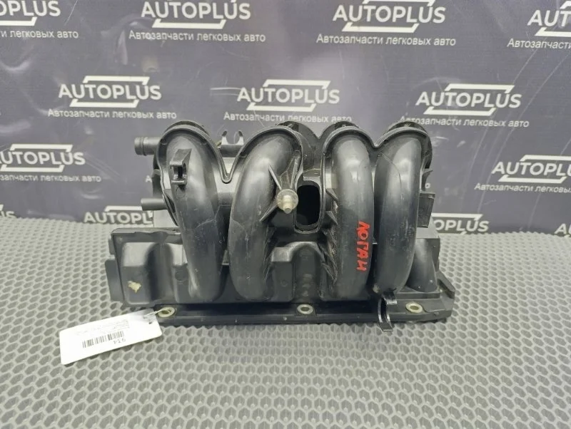 Впускной коллектор Renault Logan 2005-2016 8200966437 1.4