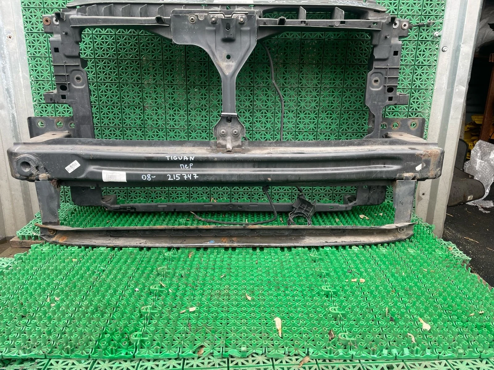 Панель передняя VOLKSWAGEN TIGUAN 2008- б/у TIGUAN(2007-2017)